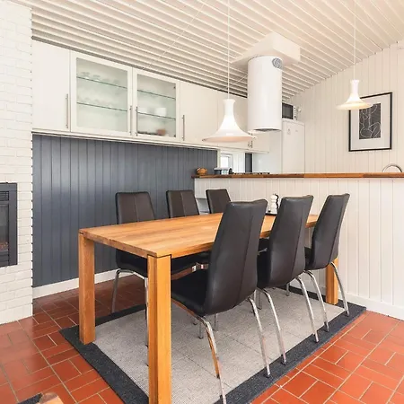 Vi Holiday home *